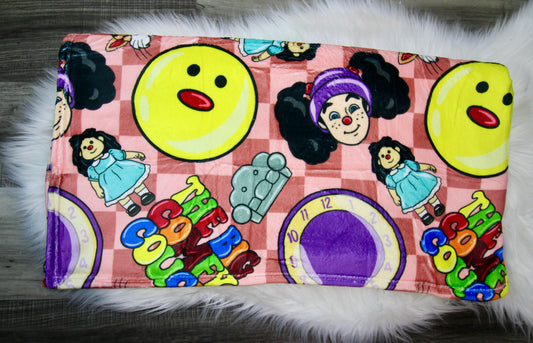 A clown & her Dolly Throw