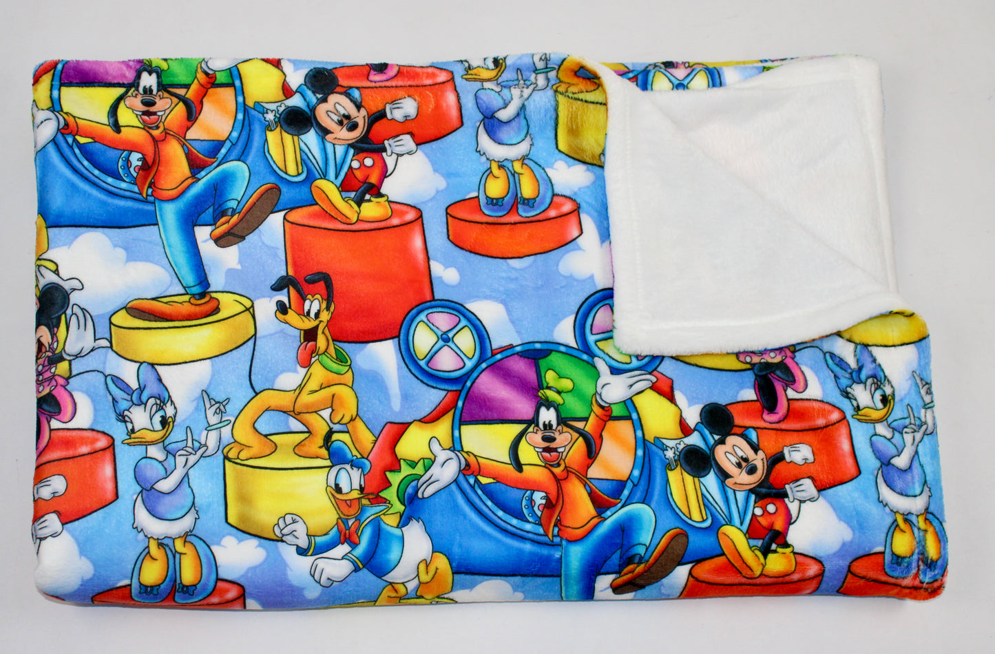 Clubhouse Friends Silk Touch Throw