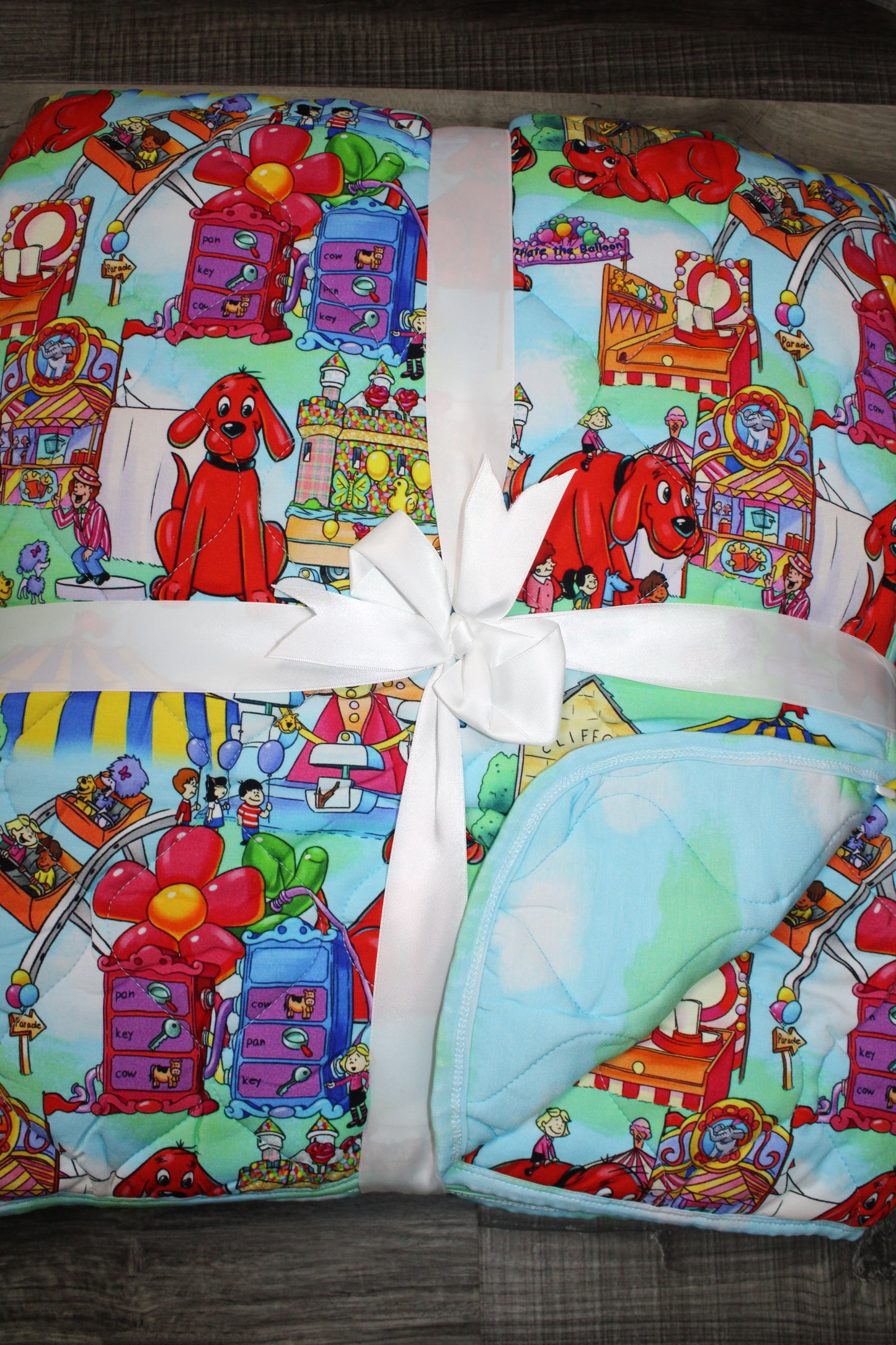 Big Pup Carnival 60x80 Quilted