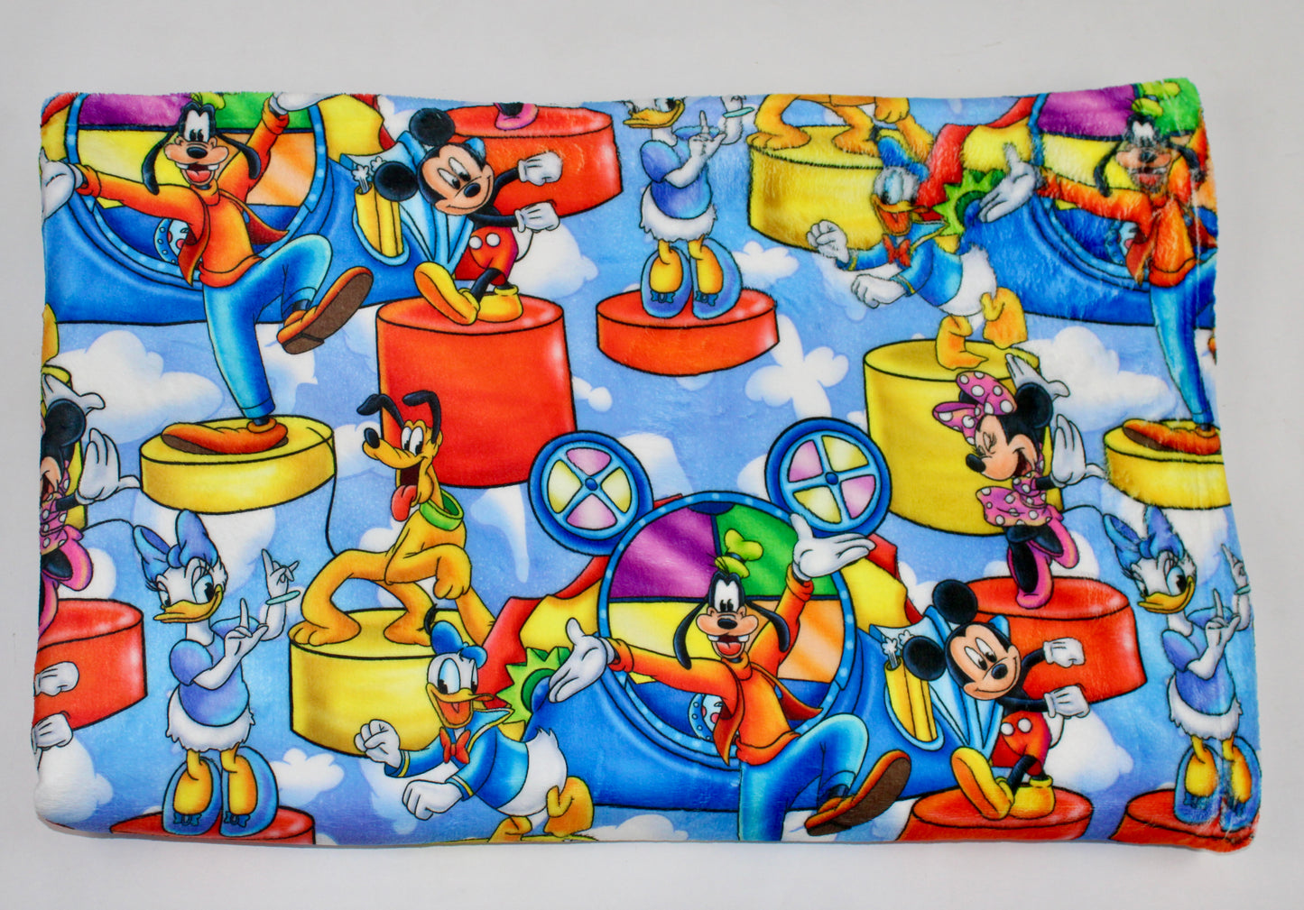 Clubhouse Friends Silk Touch Throw